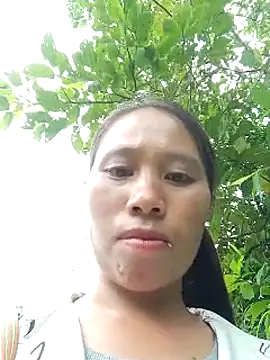 Snapshot of laveder-00 chatting on 10, 9, 2025 laveder-00 online show from 10, 9, 2025