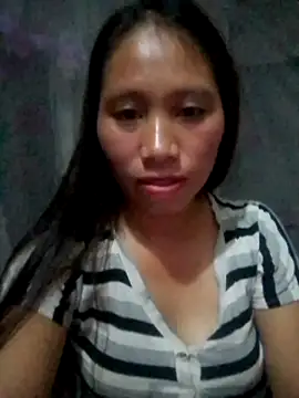 Snapshot of laveder-00 chatting on 12, 9, 2025 laveder-00 online show from 12, 9, 2025