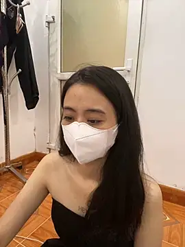 Mochi21 online show from 4, 10, 2025