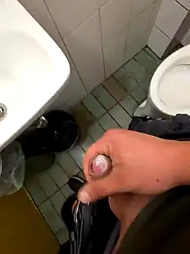 Snapshot of DarkNova9 chatting on 24, 9, 2025 DarkNova9 online show from 24, 9, 2025