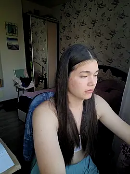 Albi Glow online show from 17, 9, 2025