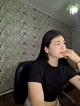 Albi Glow online show from 24, 9, 2025