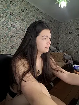 Albi Glow online show from 26, 9, 2025