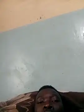 Mrhugeblack online show from 1, 11, 2025