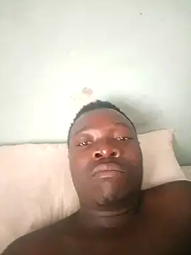 Mrhugeblack online show from 6, 11, 2025