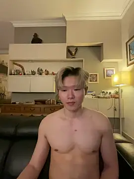 Snapshot of zachlee_69 chatting on 7, 6, 2026 zachlee 69 online show from 7, 6, 2026