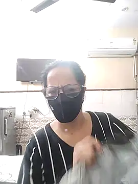 meenu bhabhi547 online show from 4, 12, 2025