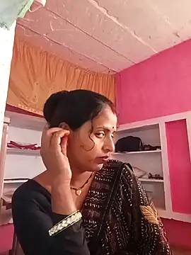 Snapshot of Rupali_hot chatting on 8, 5, 2026 Rupali hot online show from 8, 5, 2026