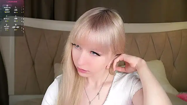 MarciDarugar online show from 4, 10, 2025