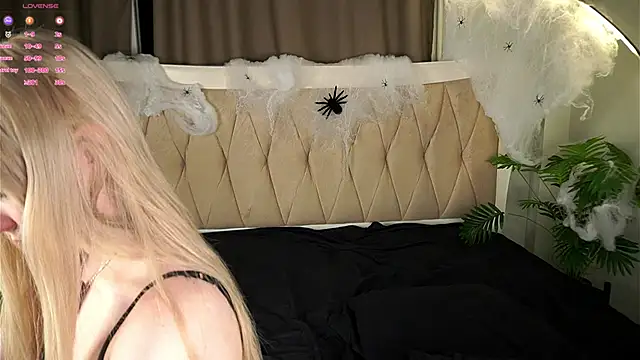 MarciDarugar online show from 30, 10, 2025