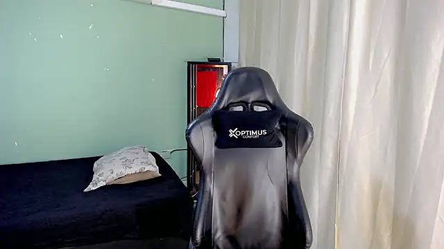 dilan hott  online show from 27, 11, 2025