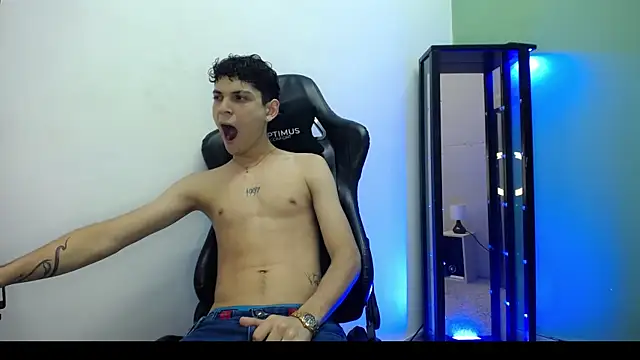 dilan hott  online show from 7, 1, 2026