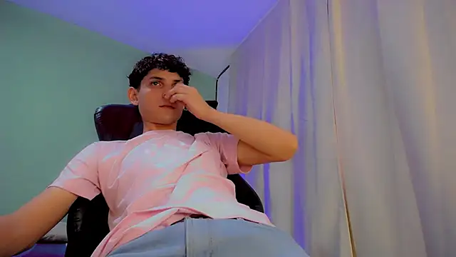 dilan hott  online show from 13, 9, 2025