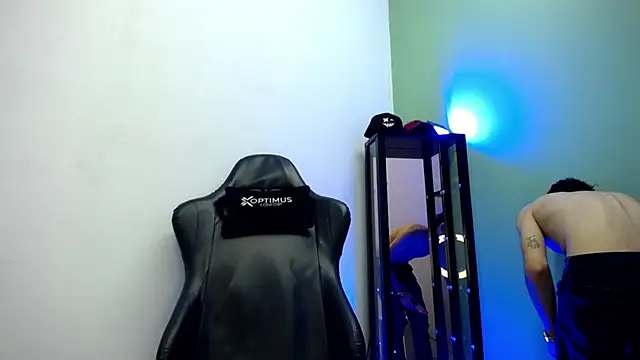 dilan hott  online show from 13, 1, 2026