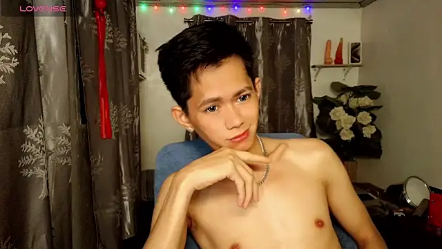 Snapshot of Skinny_CumLoader69 chatting on 3, 6, 2026 Skinny CumLoader69 online show from 3, 6, 2026