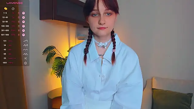 KatyKufel online show from 14, 9, 2025