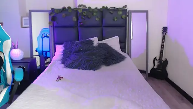 Amnesia  online show from 18, 12, 2025