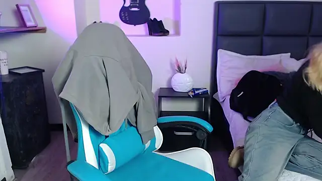 Amnesia  online show from 14, 1, 2026