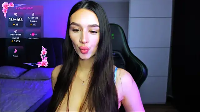 Veronica Larsson online show from 24, 11, 2025