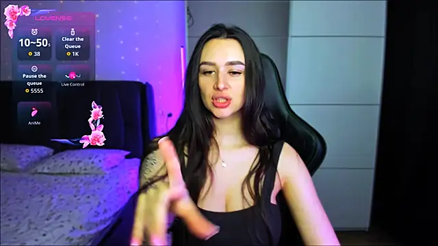 Veronica Larsson online show from 15, 12, 2025