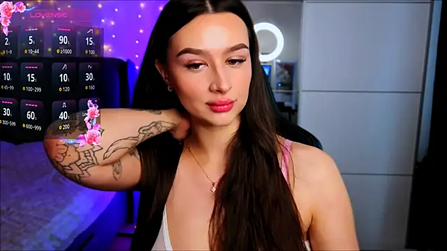 Veronica Larsson online show from 24, 2, 2026