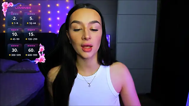 Veronica Larsson online show from 26, 11, 2025