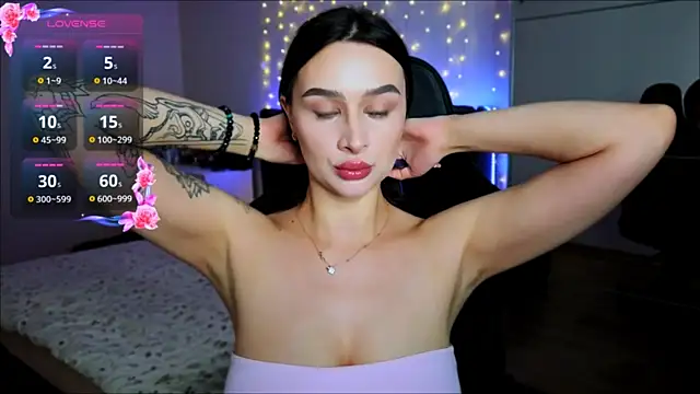 Veronica Larsson online show from 9, 7, 2026