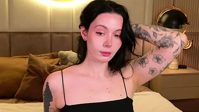 Goldy Stark online show from 9, 10, 2025