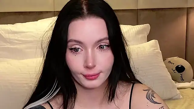 Goldy Stark online show from 5, 12, 2025