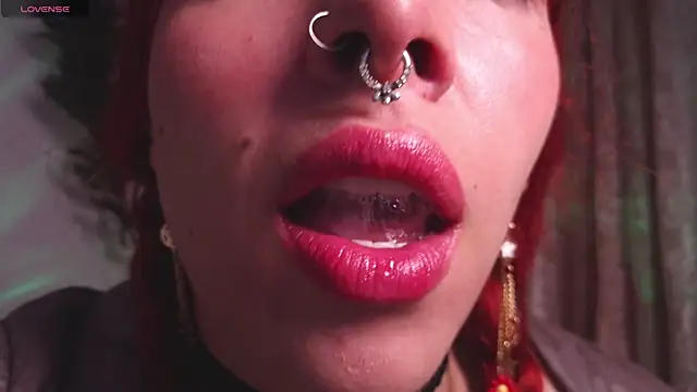 bri von dhara   online show from 25, 11, 2025