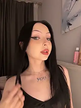 Lina Thornton  online show from 12, 4, 2026