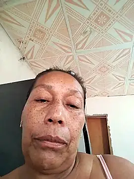 Naomi-Mature online show from 16, 10, 2025