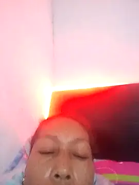 Naomi-Mature online show from 23, 10, 2025