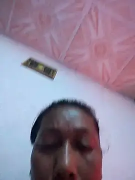 Naomi-Mature online show from 1, 12, 2025