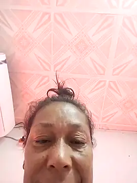 Naomi-Mature online show from 16, 12, 2025