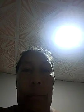 Naomi-Mature online show from 24, 10, 2025