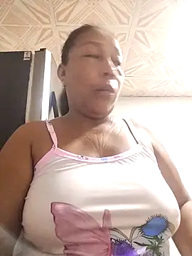 Naomi-Mature online show from 3, 10, 2025