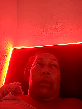 Naomi-Mature online show from 4, 3, 2026