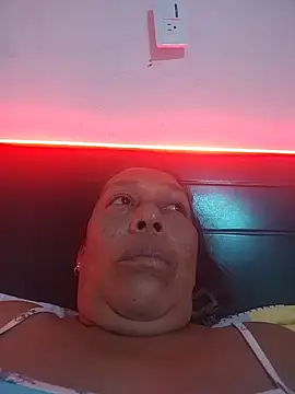 Naomi-Mature online show from 26, 5, 2026