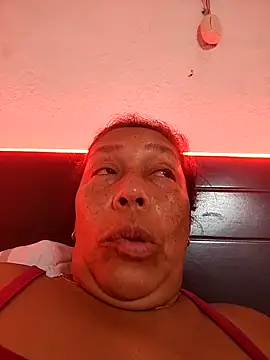 Naomi-Mature online show from 19, 3, 2026