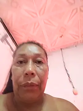 Naomi-Mature online show from 13, 3, 2026