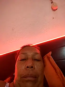 Naomi-Mature online show from 22, 3, 2026