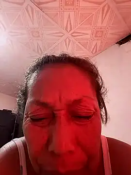 Naomi-Mature online show from 9, 4, 2026