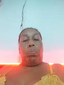 Naomi-Mature online show from 3, 6, 2026