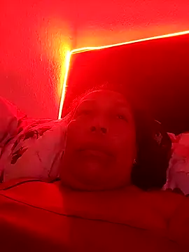 Naomi-Mature online show from 4, 4, 2026