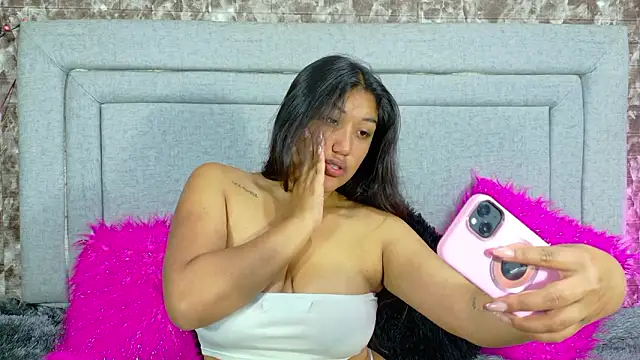 Snapshot of SharaRous chatting on 16, 1, 2026 SharaRous online show from 16, 1, 2026