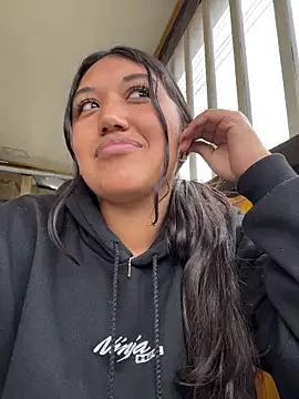 SharaRous online show from 11, 3, 2026