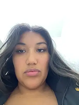 Snapshot of SharaRous chatting on 13, 2, 2026 SharaRous online show from 13, 2, 2026