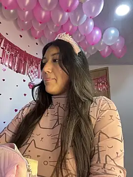 Snapshot of SharaRous chatting on 24, 2, 2026 SharaRous online show from 24, 2, 2026