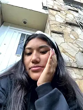 Snapshot of SharaRous chatting on 19, 1, 2026 SharaRous online show from 19, 1, 2026